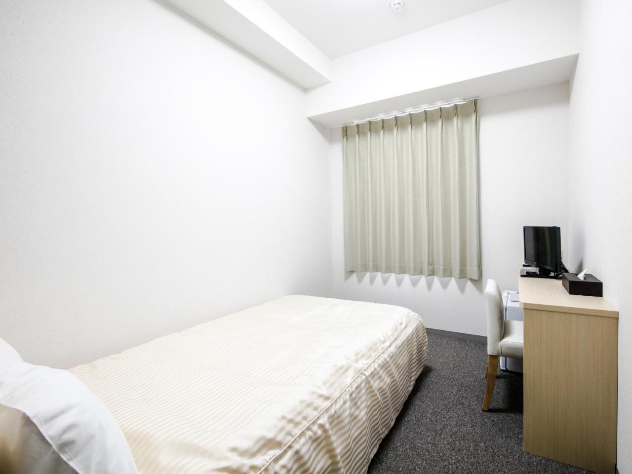Chisun Budget Kanazawa Ekimae Bagian luar foto